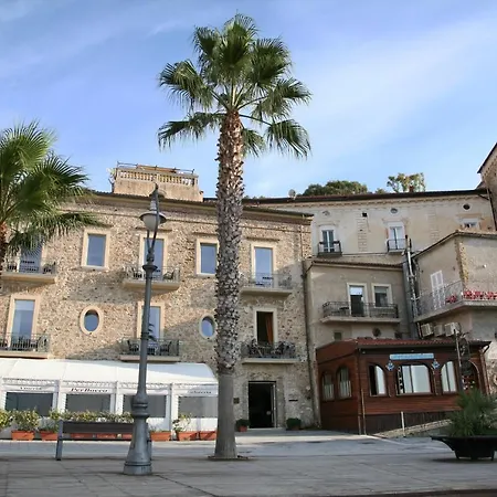 Palazzetto Florio 1810 *